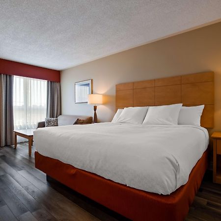 Best Western Smiths Falls Hotel Екстериор снимка