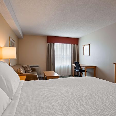 Best Western Smiths Falls Hotel Екстериор снимка